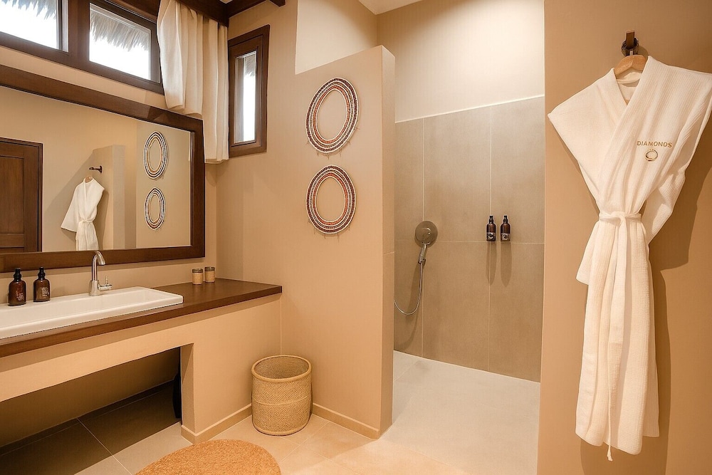 Habitación Cuádruple Superior del hotel Diamonds Mapenzi Beach. Foto 4