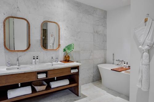 Habitación Premium con jardín del hotel Melia Zanzibar. Foto 2