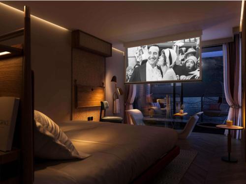 Crystal Floating Room with Spa Bath and Rooftop with Ocean View del hotel Movenpick Resort Lamantin Saly. Foto 2