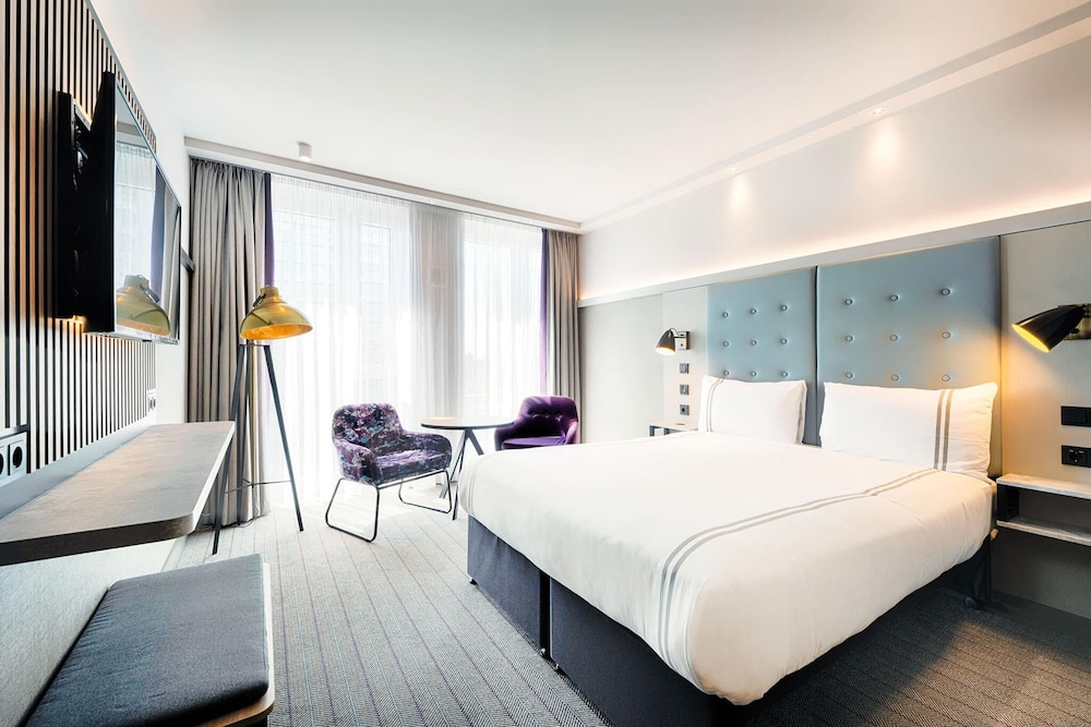 Habitación doble superior del hotel Premier Inn Berlin Alexanderplatz