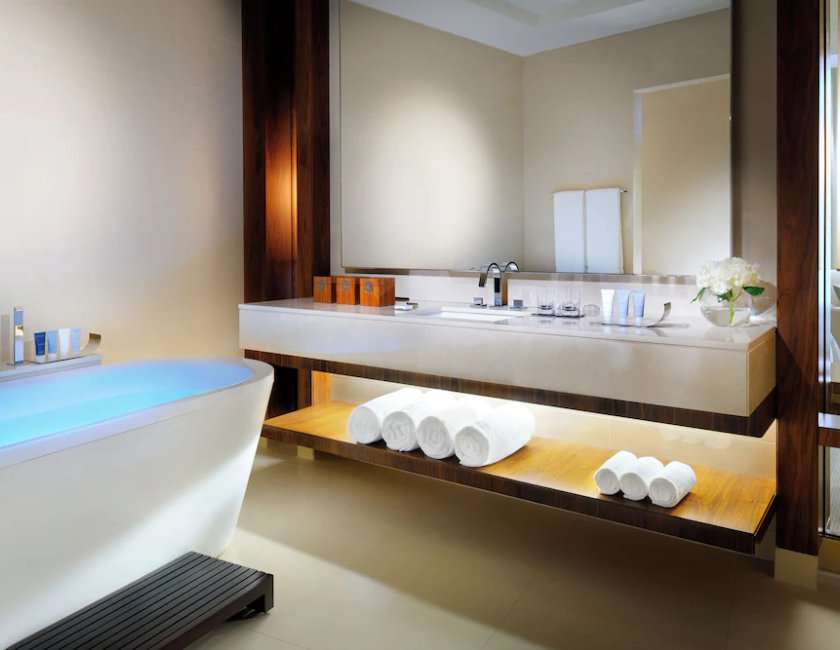 Habitación ejecutiva, 1 cama de matrimonio grande del hotel Jw Marriott Marquis Dubai. Foto 3