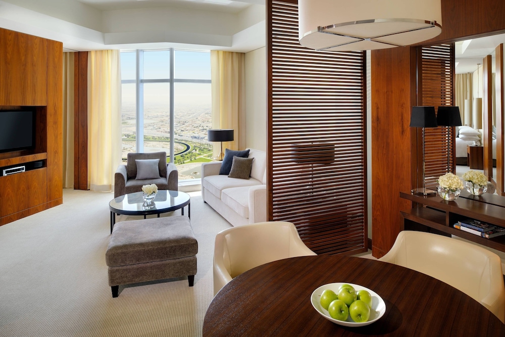 Suite Deluxe, 1 cama de matrimonio grande, en esquina del hotel Jw Marriott Marquis Dubai