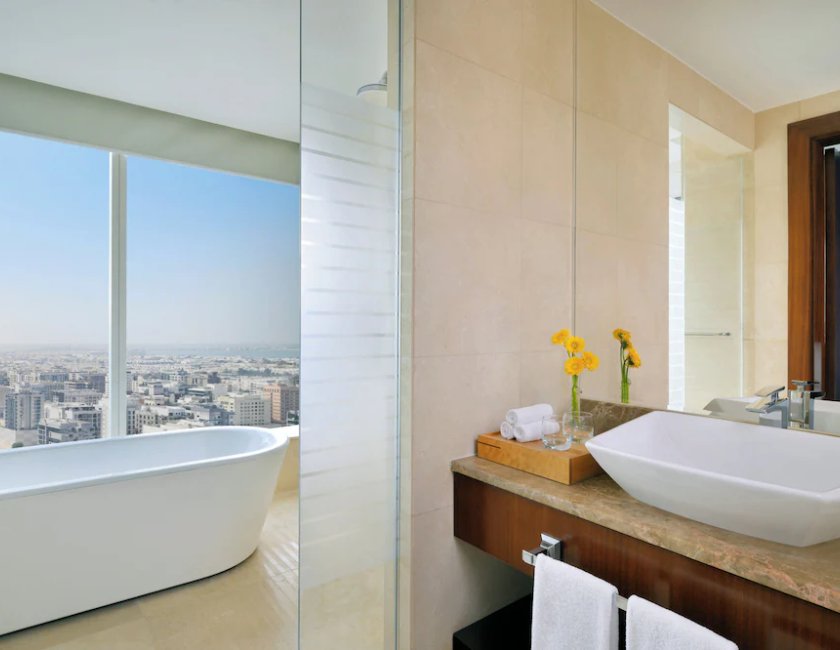 Habitación Deluxe del hotel Voco Dubai. Foto 7