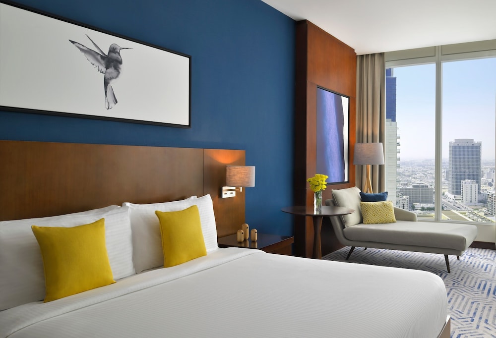 Habitación Deluxe del hotel Voco Dubai. Foto 4