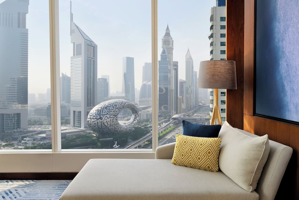 Habitación Club, 1 cama de matrimonio grande (Club Room Skyline View) del hotel Voco Dubai. Foto 3