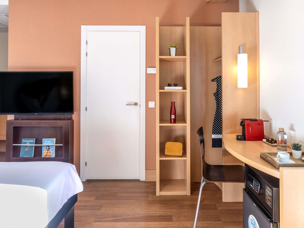 Habitación, 1 cama doble, terraza del hotel Ibis Madrid Centro Las Ventas