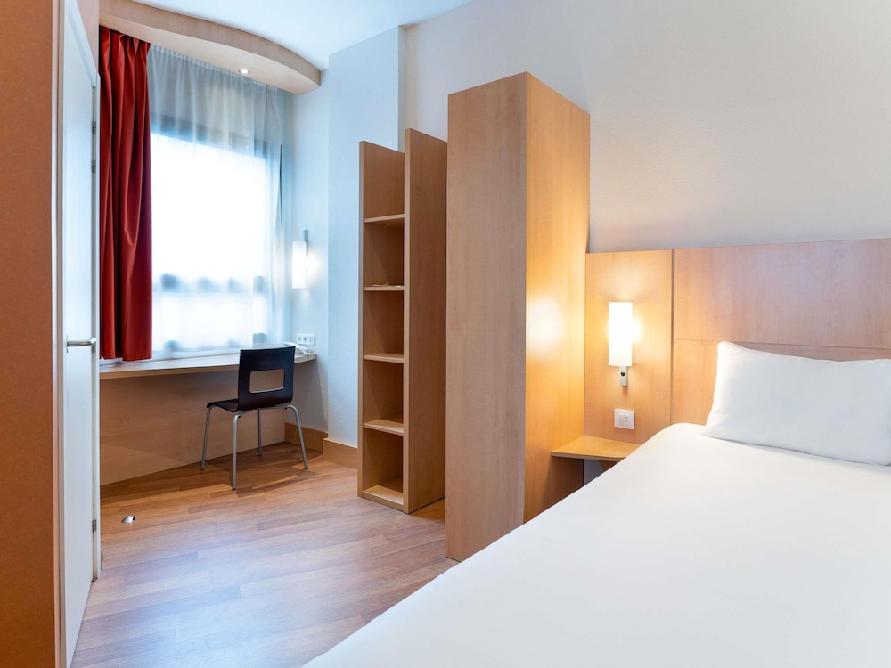 Habitación, 1 cama doble (VIEWS OF THE BULLRING) del hotel Ibis Madrid Centro Las Ventas. Foto 9