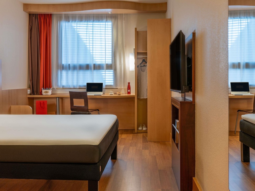 Habitación, 1 cama doble del hotel Ibis Madrid Centro Las Ventas. Foto 2