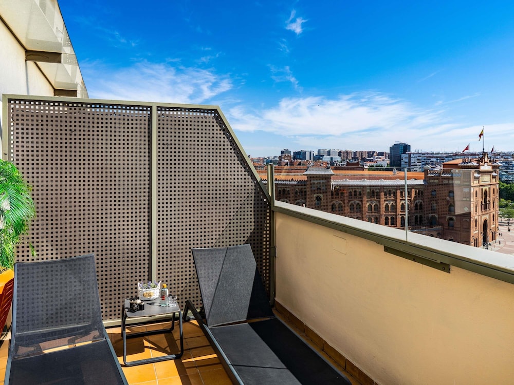 Habitación, 1 cama doble, terraza del hotel Ibis Madrid Centro Las Ventas. Foto 3