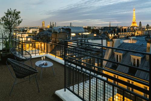 The Iconic Suite - Eiffel Tower View del hotel ATALA HOTEL CHAMPS ELYSEES. Foto 3
