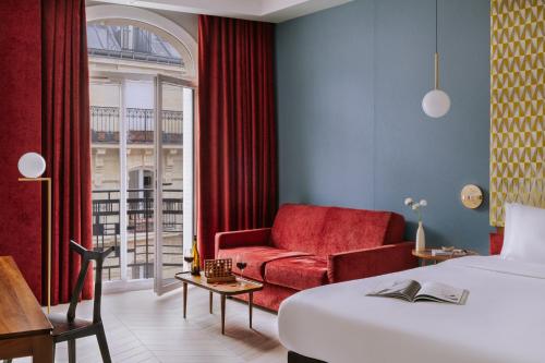 Suite Junior del hotel ATALA HOTEL CHAMPS ELYSEES