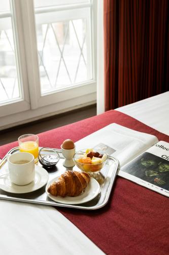 Habitación Triple Estándar del hotel CHOISEUL OPERA HOTEL