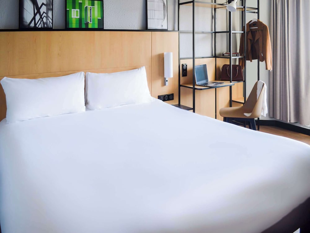 Habitación estándar, 1 cama doble del hotel Ibis Paris Tour Eiffel Cambronne 15ème. Foto 4