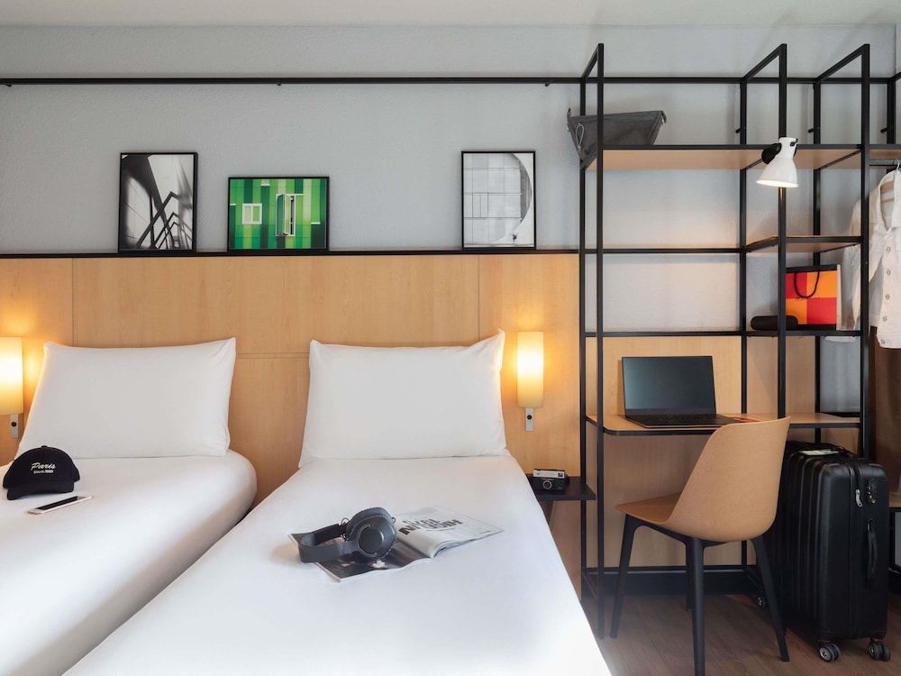 Habitación estándar con 2 camas individuales, 2 camas individuales del hotel Ibis Paris Tour Eiffel Cambronne 15ème. Foto 5
