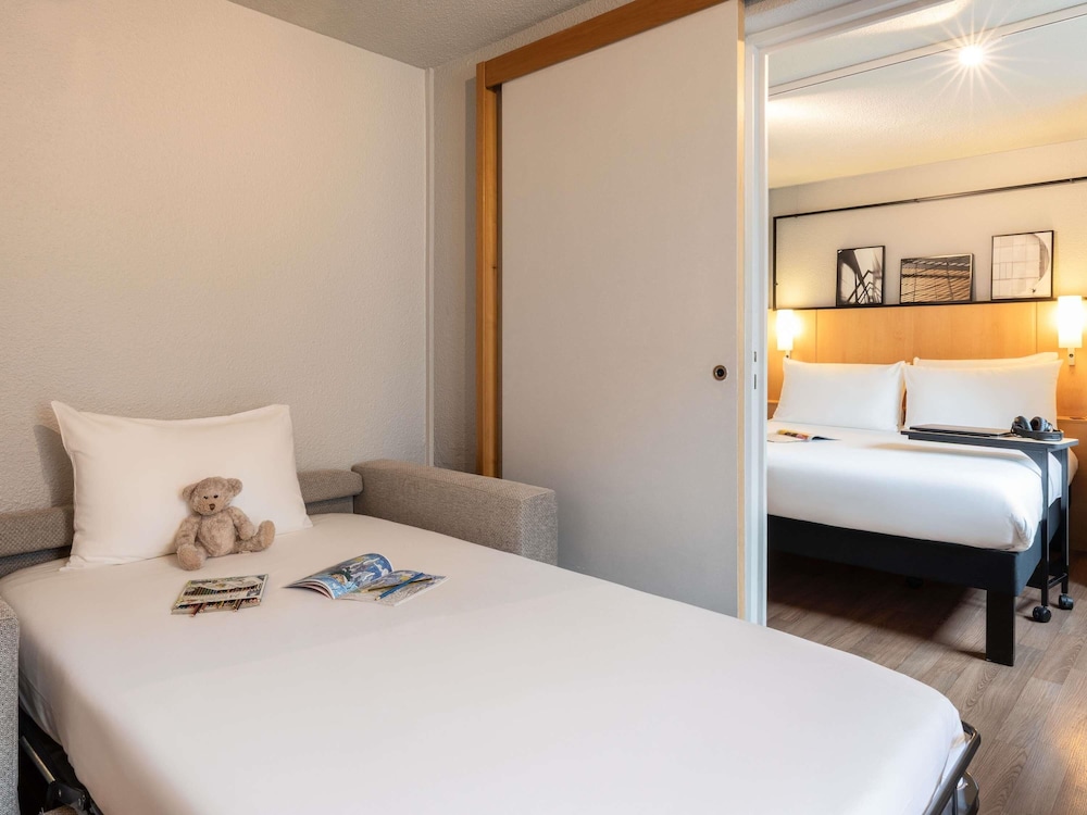 Habitación superior, 1 cama doble con sofá cama del hotel Ibis Paris Tour Eiffel Cambronne 15ème
