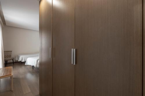Habitación Triple del hotel BIBO Recogidas. Foto 3