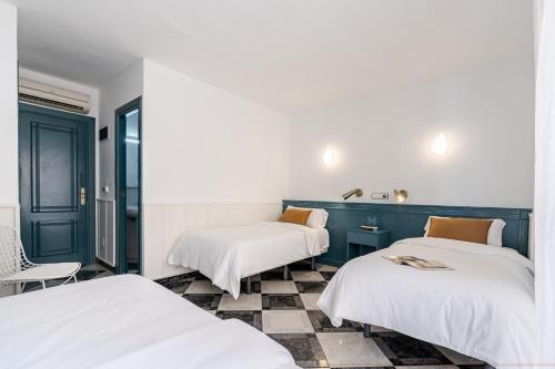 Habitación Triple del hotel Agur. Foto 7