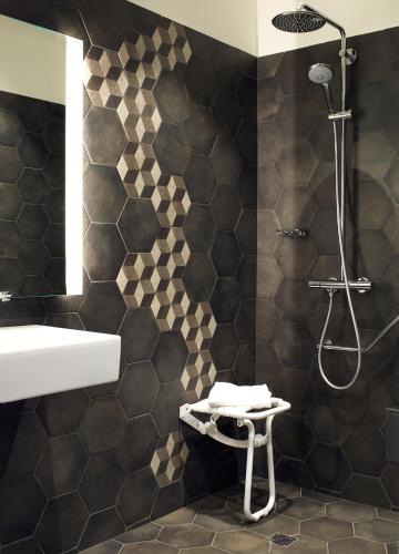 Habitación Doble adaptada para personas con movilidad reducida del hotel Vendome Saint Germain