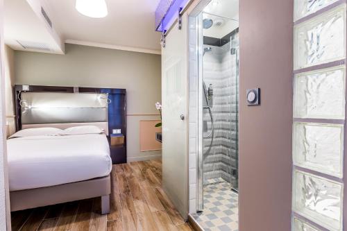 Habitación Doble Estándar del hotel District Republique. Foto 6