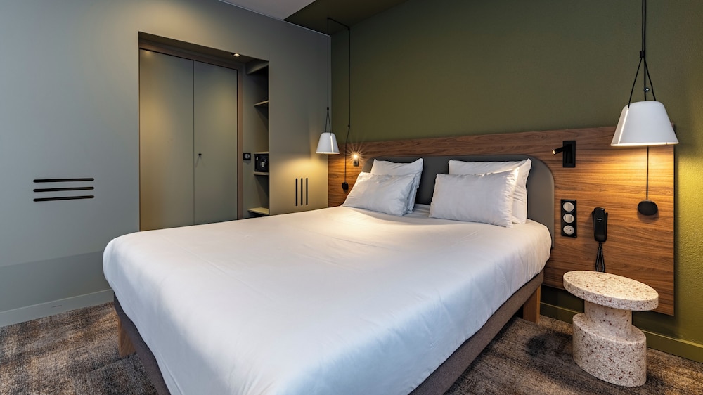 Suite Clásica - cama queen - size y sofá - cama individual del hotel Novotel Suites Reims Centre. Foto 6