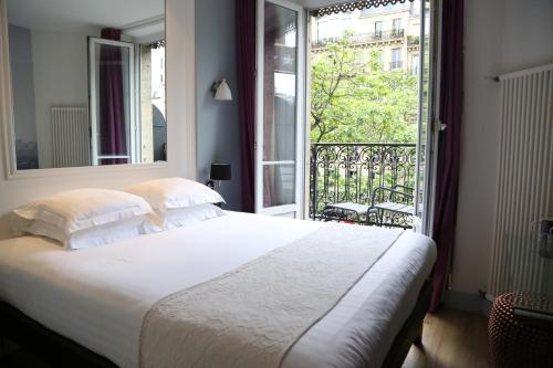 Habitación Doble con balcón del hotel Stella Etoile. Foto 3