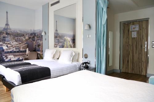 Habitación Triple con balcón del hotel Stella Etoile