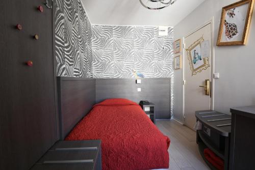 Habitación Individual del hotel AMELIE HOTEL. Foto 2
