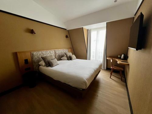 Habitación Doble Superior del hotel AMIRAL-FONDARY. Foto 1