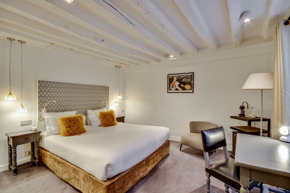 Habitación doble Prestige del hotel SEVRES SAINT GERMAIN. Foto 1
