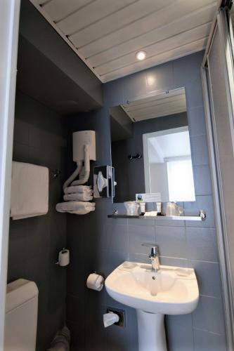 Habitación Individual Superior del hotel Saphir Grenelle. Foto 3