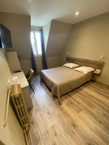 Habitación Doble del hotel ANGLETERRE. Foto 3