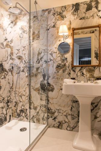 Habitación Acogedora del hotel Saint Germain Des Pres. Foto 3