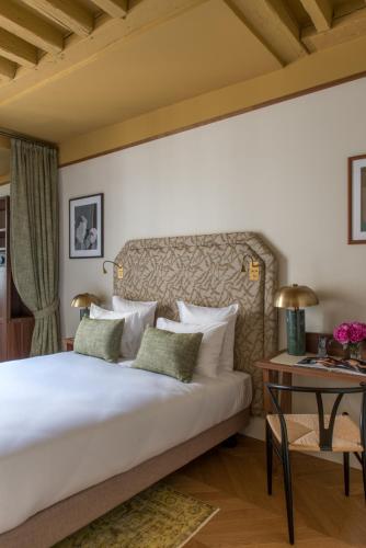 Habitación Superior - 1 cama grande del hotel Saint Germain Des Pres