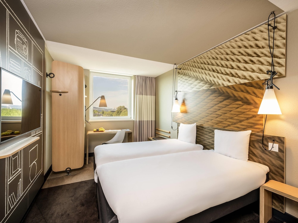 Habitación con 2 camas individuales, 2 camas individuales (New Sleep Easy Concept) del hotel Ibis Bern Expo
