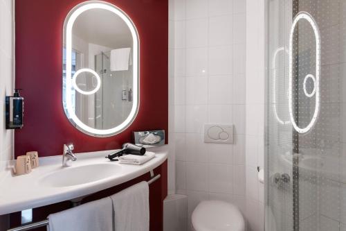 Habitación Doble - 2 camas del hotel Ibis Lausanne Centre. Foto 7