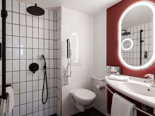 Habitación Estandar del hotel Ibis Lausanne Centre. Foto 4