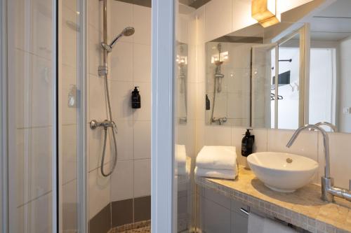 Habitación Doble del hotel Korner Montparnasse. Foto 2