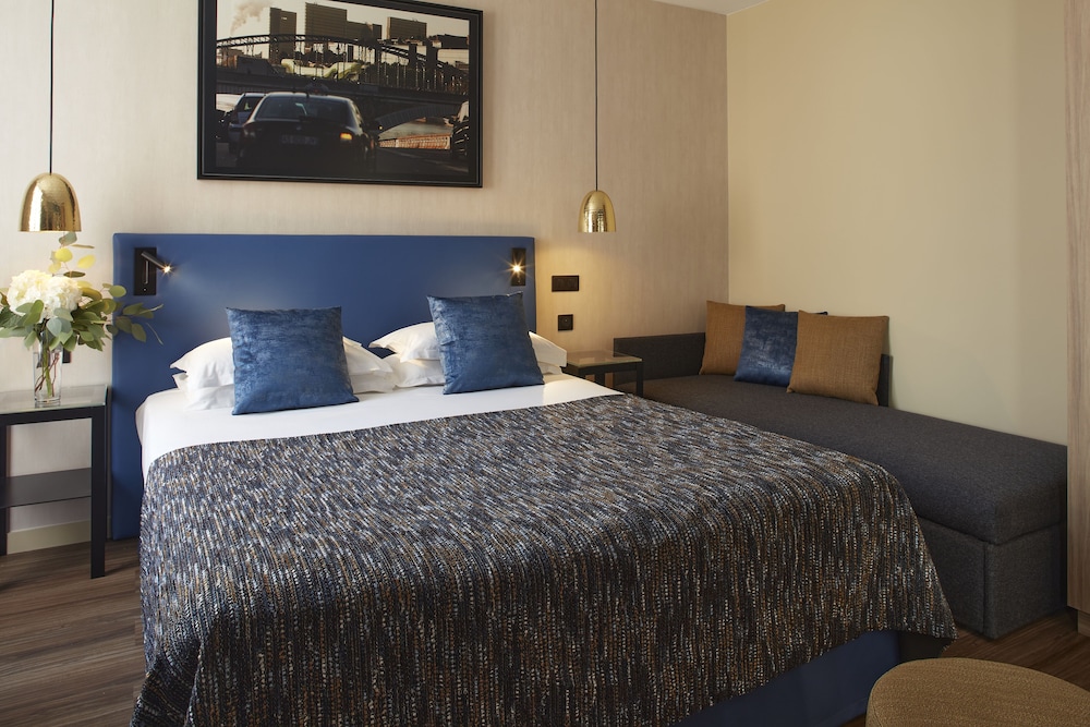 Habitación triple del hotel Atmospheres