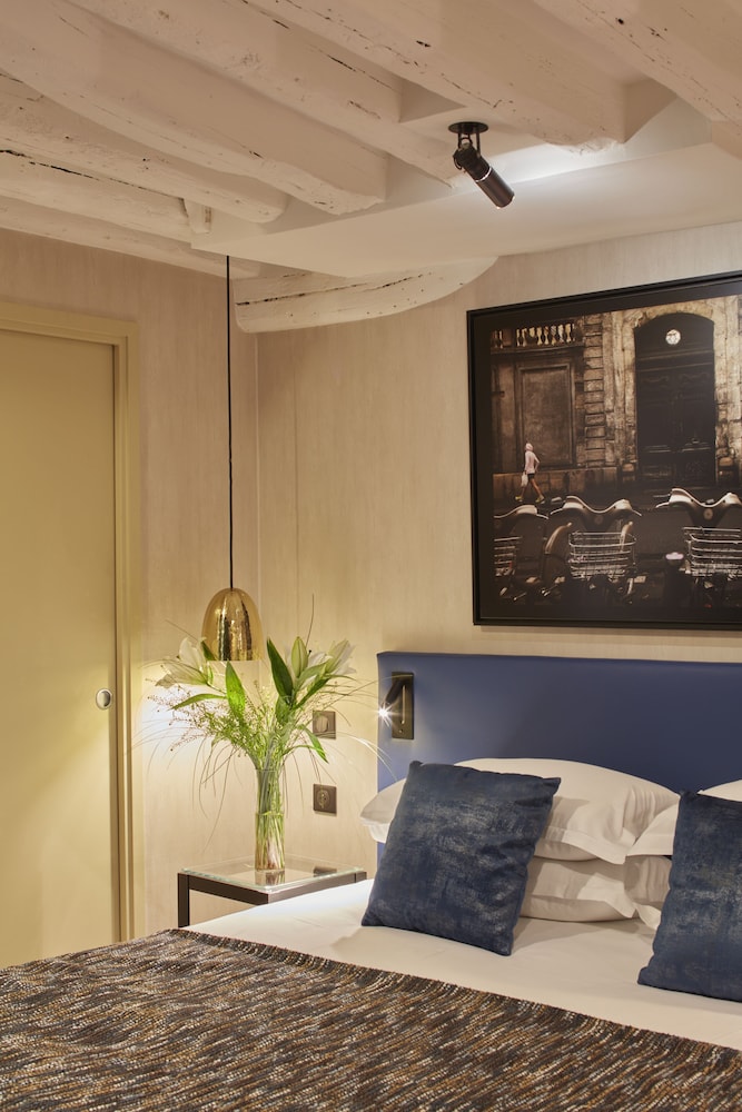 Suite Deluxe del hotel Atmospheres. Foto 1