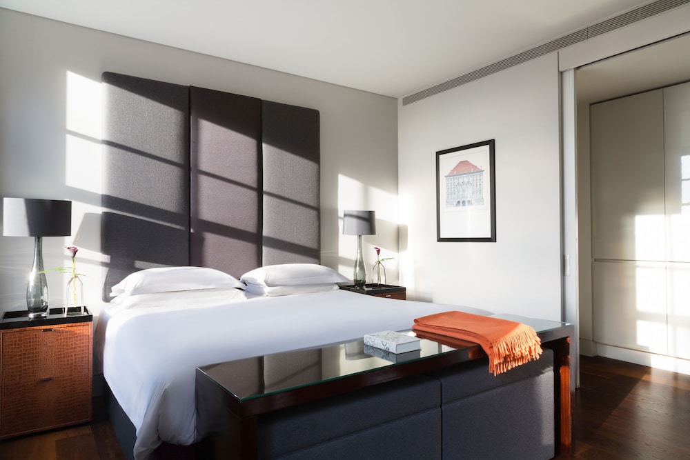 Two Bedroom Deluxe Suite del hotel Grosvenor House Suites by Jumeirah. Foto 1