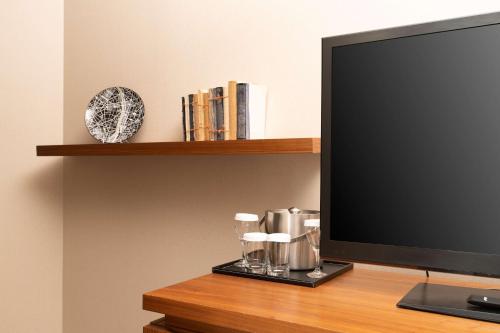 Suite de 1 dormitorio - 1 cama extragrande del hotel Hilton London Wembley. Foto 9