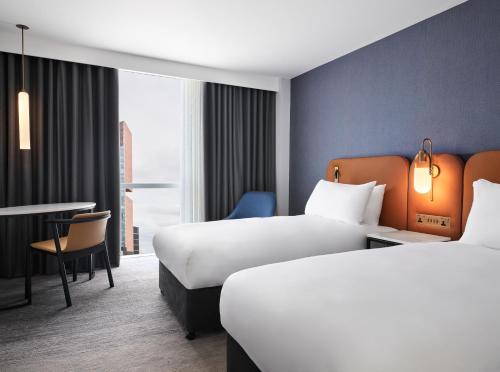 Habitación Doble - 2 camas del hotel Hyatt Regency London Stratford. Foto 3