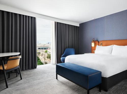 Habitación Deluxe con vistas al parque olímpico - 1 cama extragrande del hotel Hyatt Regency London Stratford. Foto 5