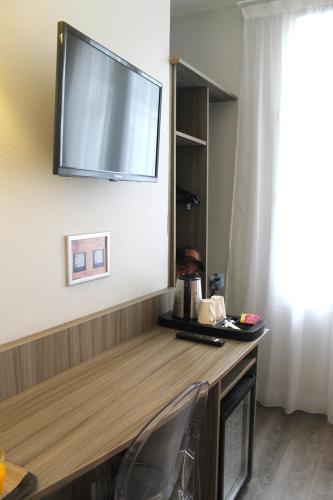 Habitación Doble del hotel Avia Saphir Montparnasse. Foto 6