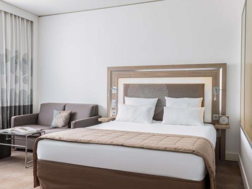 Habitación Superior: para no fumadores y con cama doble del hotel Novotel Lugano Paradiso. Foto 2