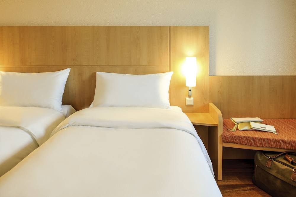 Habitación doble, 1 cama doble del hotel Ibis Leeds Centre Marlborough Street. Foto 1
