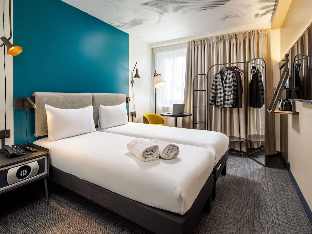 Habitación con 2 camas individuales, 2 camas individuales del hotel Ibis London Blackfriars. Foto 1