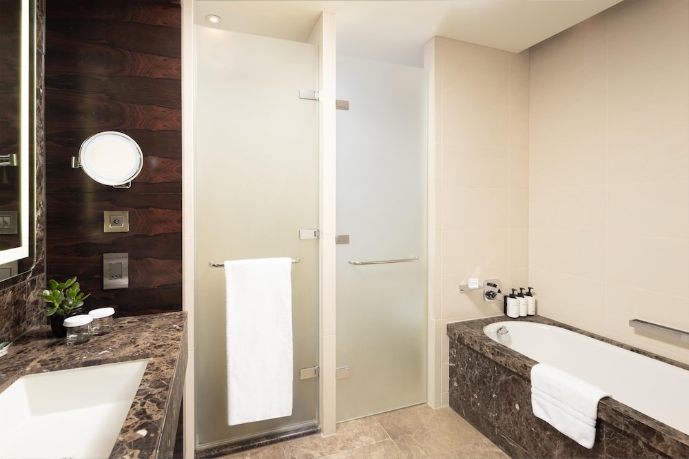 King Executive Room With Lounge Access del hotel Conrad London St. James. Foto 3