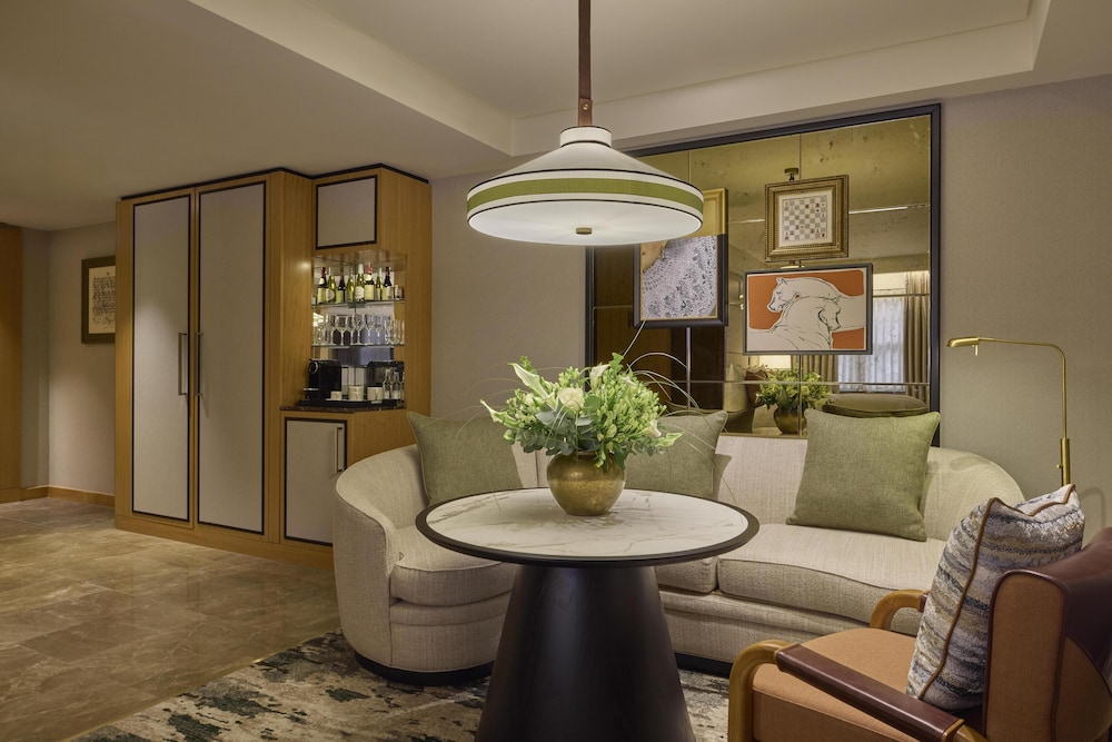 Habitación ejecutiva, 1 cama de matrimonio grande del hotel Conrad London St. James. Foto 6