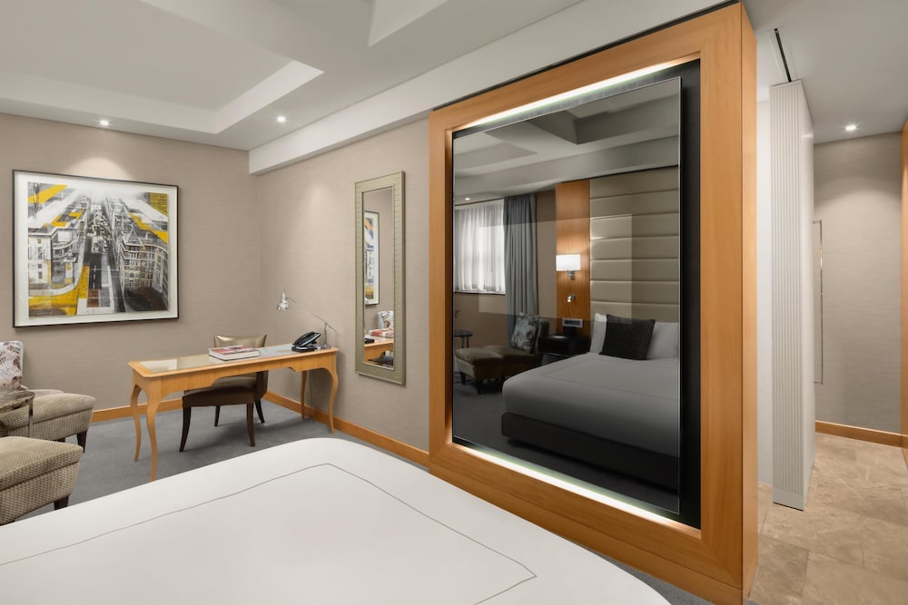 King Executive Accessible With Lounge Access del hotel Conrad London St. James. Foto 1